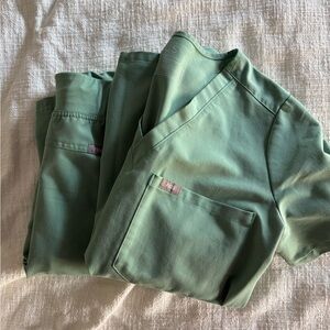 Figs mint Green Women's Scrub Pants & Top Set